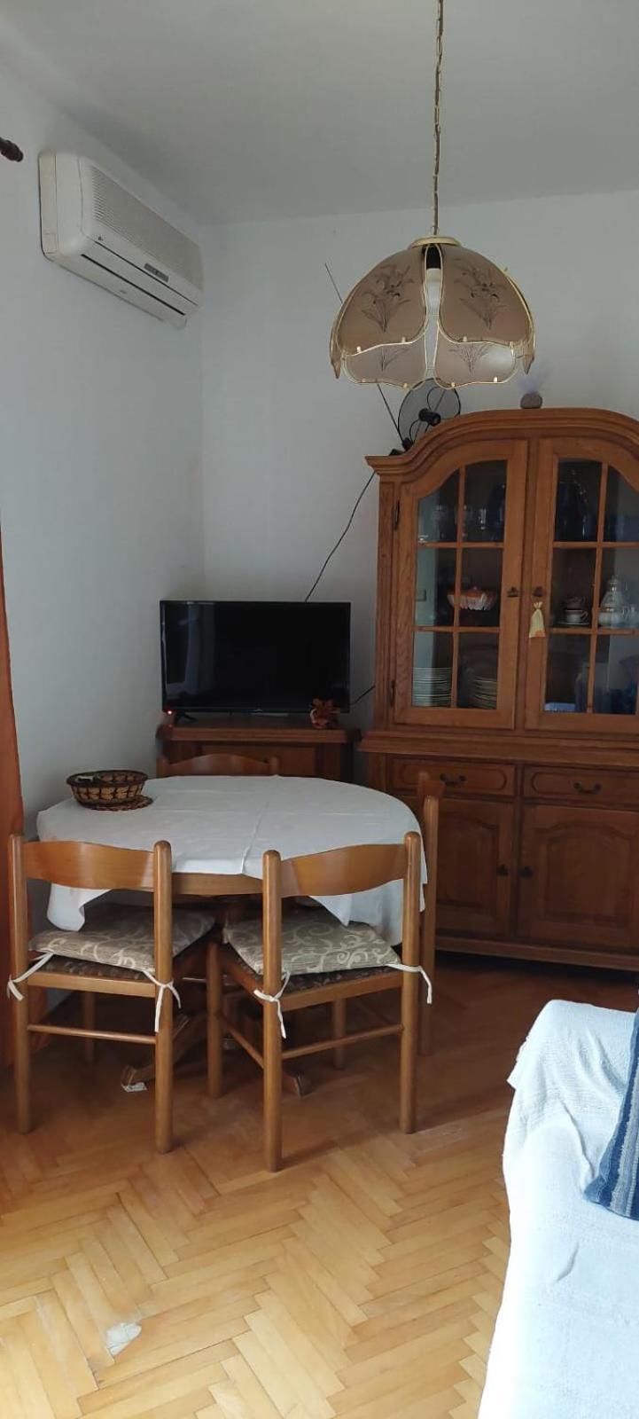Apartments Ticinovic Omiš Kültér fotó